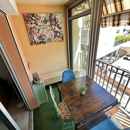 Apartment Beachside T2 With Balcony & Free Parking *