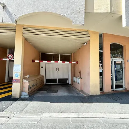 Apartment Beachside T2 With Balcony & Free Parking Sainte-Maxime
